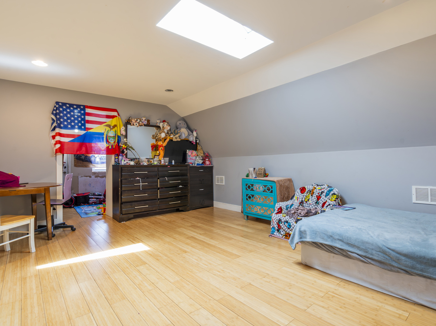 1133 North Kedvale Avenue Chicago IL 60651