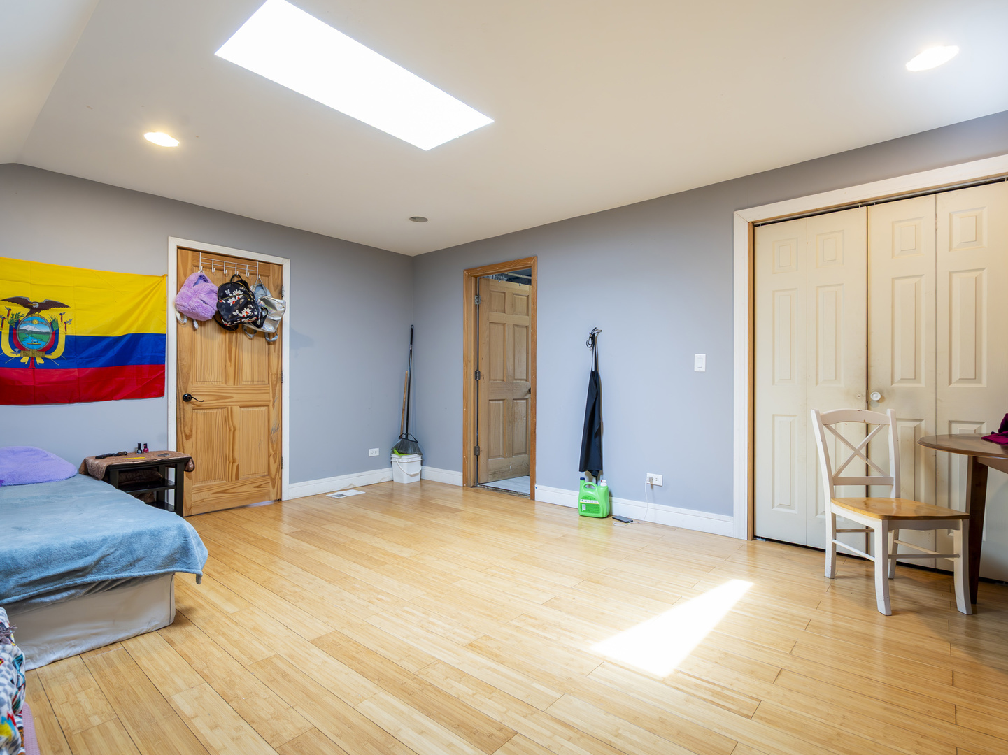 1133 North Kedvale Avenue Chicago IL 60651