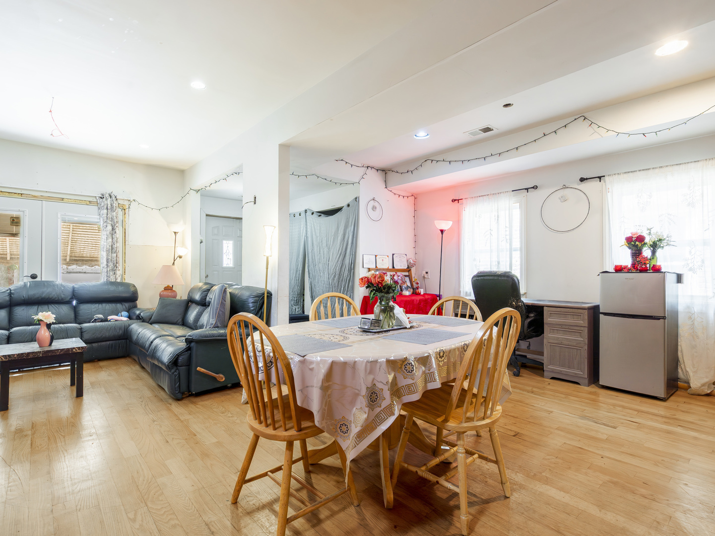 1133 North Kedvale Avenue Chicago IL 60651
