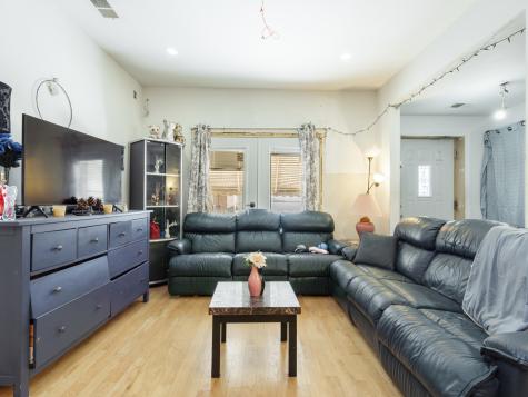 1133 North Kedvale Avenue Chicago IL 60651