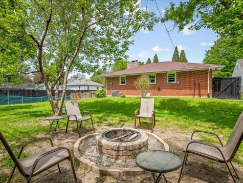 1712 Midway Drive Rockford IL 61103
