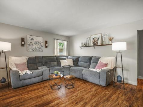 1712 Midway Drive Rockford IL 61103