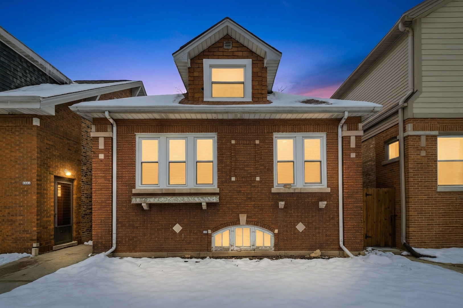 3024 North Long Avenue Chicago IL 60641