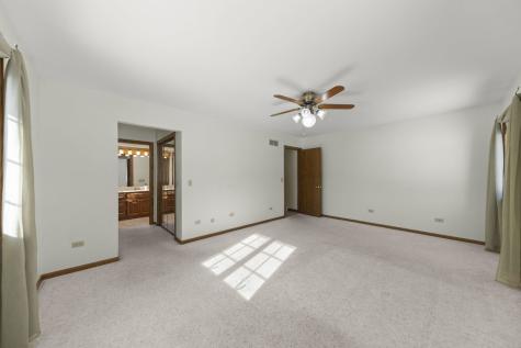 524 Meadow Lane Beecher IL 60401