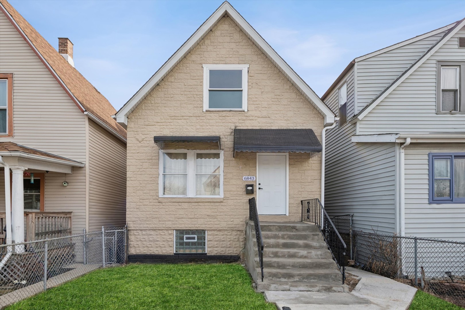 6843 South Carpenter Street Chicago IL 60621