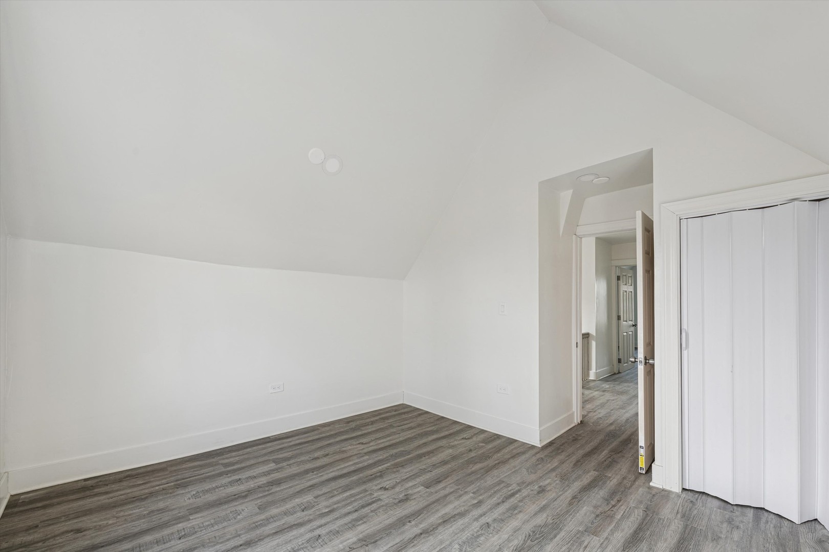 6843 South Carpenter Street Chicago IL 60621
