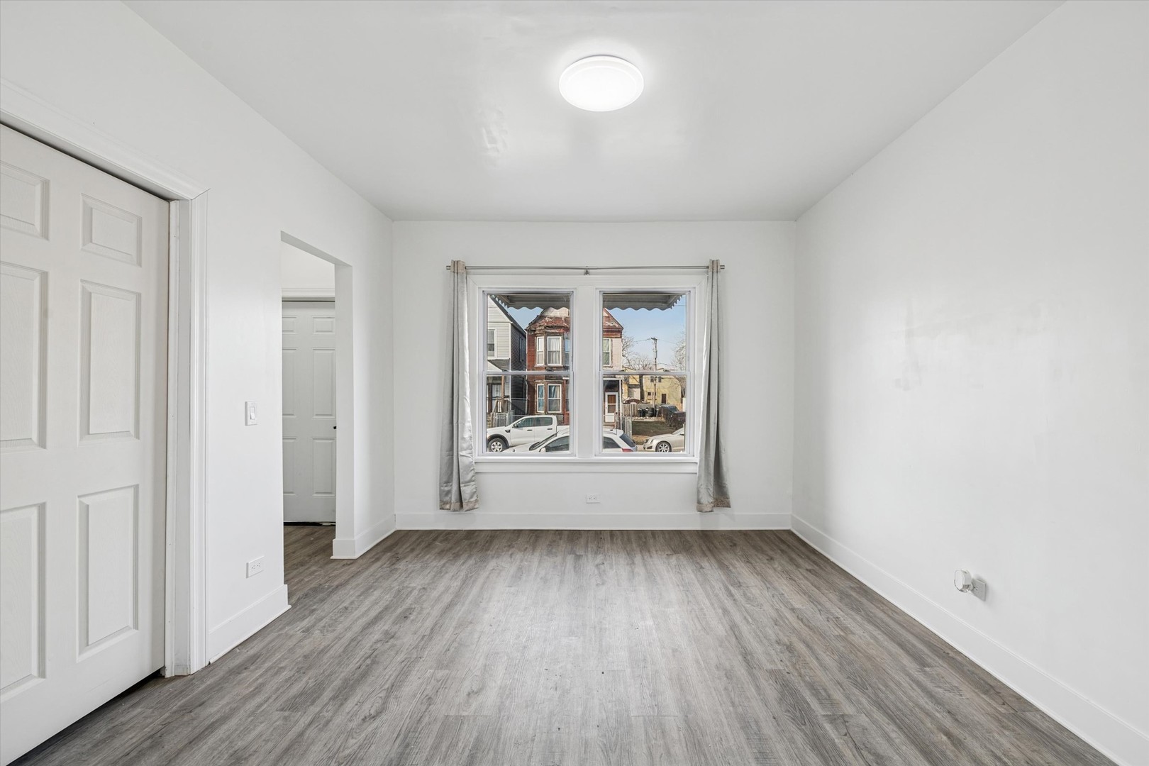 6843 South Carpenter Street Chicago IL 60621