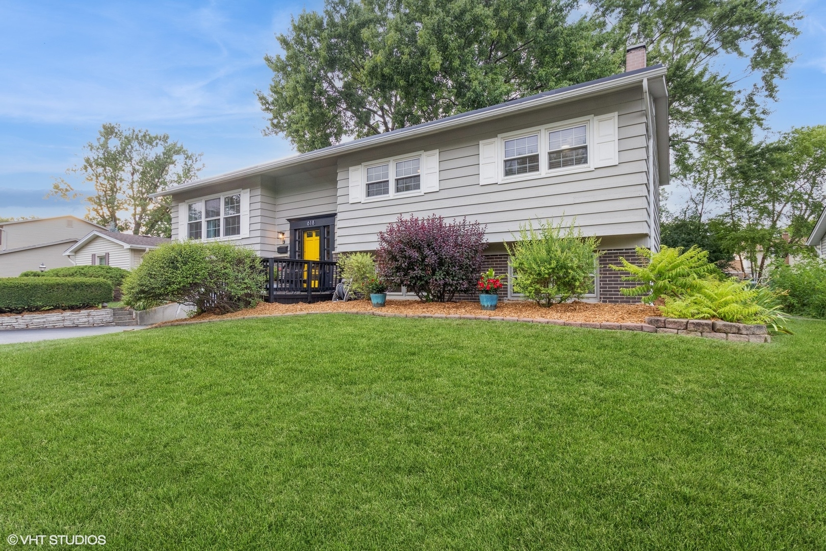 618 West Burr Oak Drive Arlington Heights IL 60004