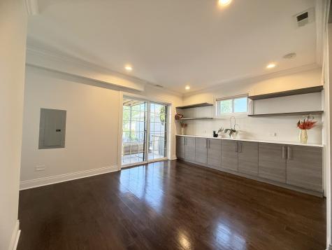8216 North New England Avenue Niles IL 60714