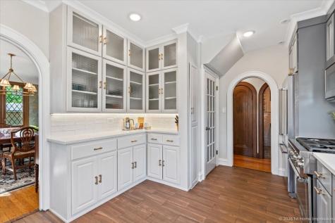9955 South Hamilton Avenue Chicago IL 60643