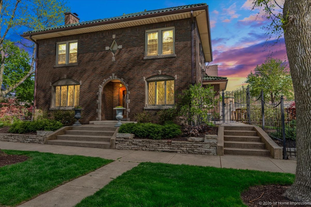 9955 South Hamilton Avenue Chicago IL 60643