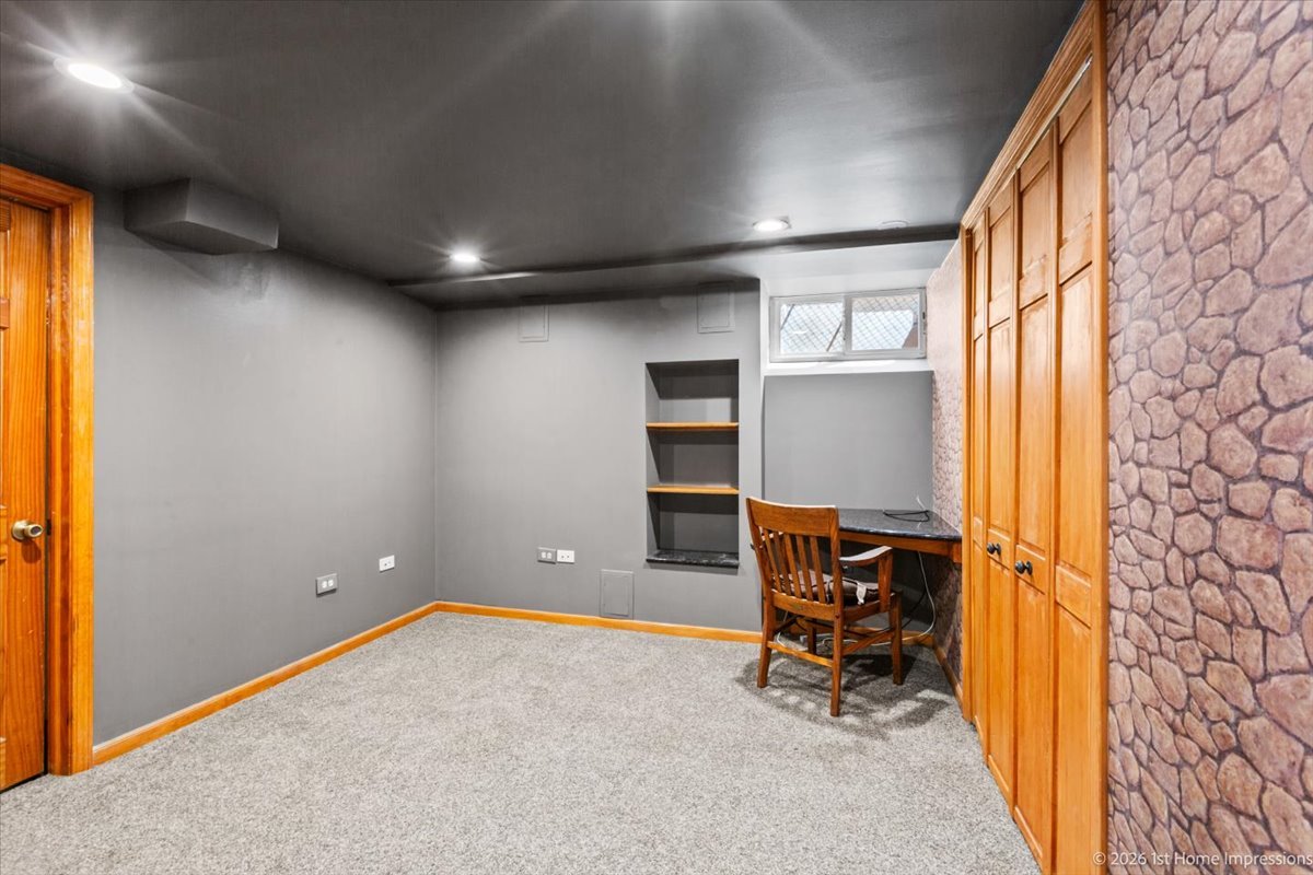 9955 South Hamilton Avenue Chicago IL 60643