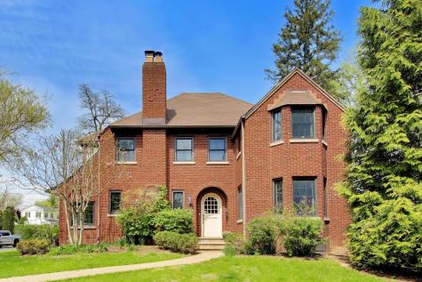 1636 Forest Avenue Wilmette IL 60091