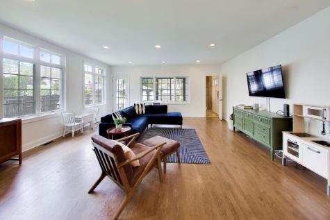 1636 Forest Avenue Wilmette IL 60091