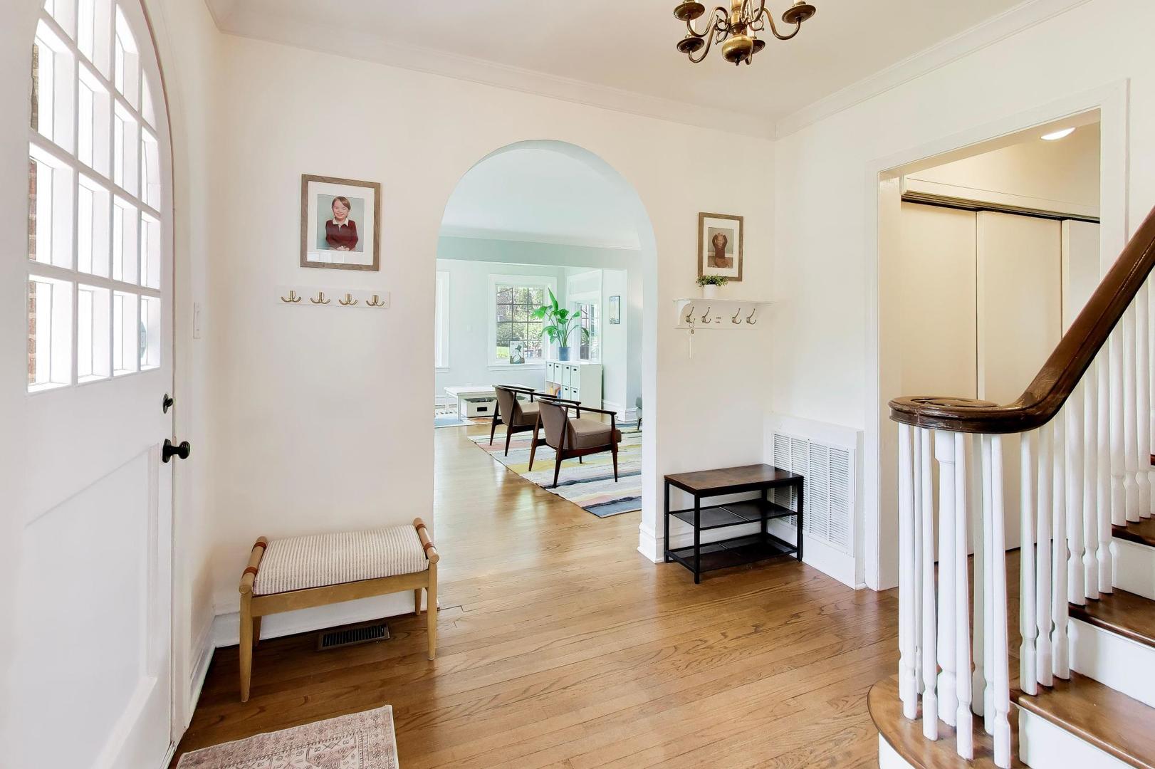1636 Forest Avenue Wilmette IL 60091