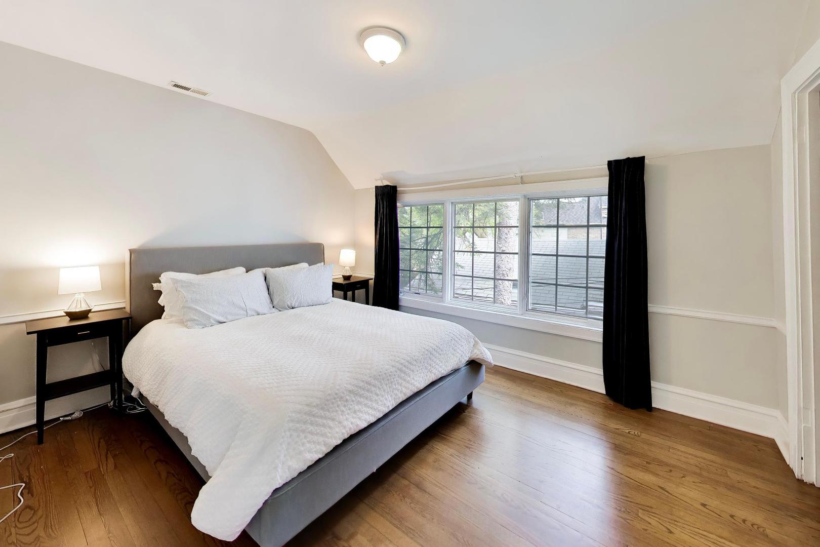 1636 Forest Avenue Wilmette IL 60091