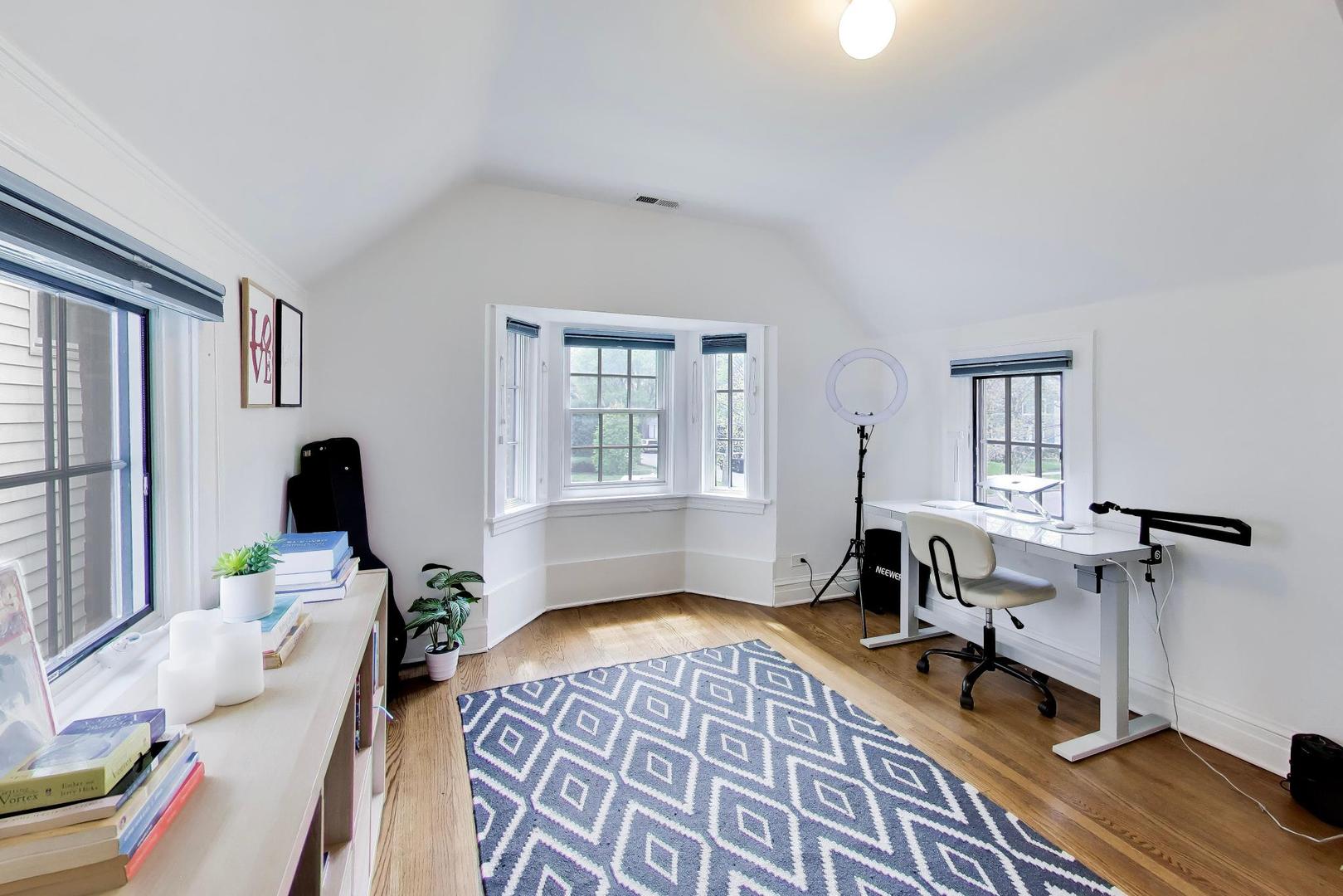 1636 Forest Avenue Wilmette IL 60091