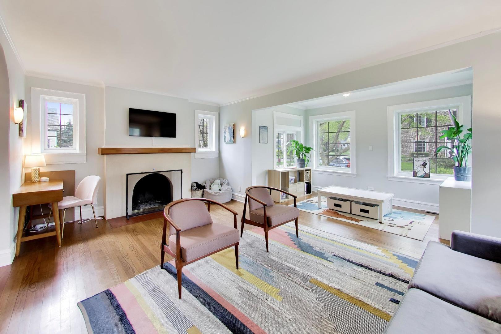 1636 Forest Avenue Wilmette IL 60091