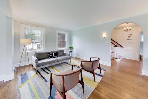 1636 Forest Avenue Wilmette IL 60091