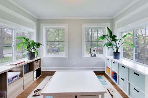 1636 Forest Avenue Wilmette IL 60091