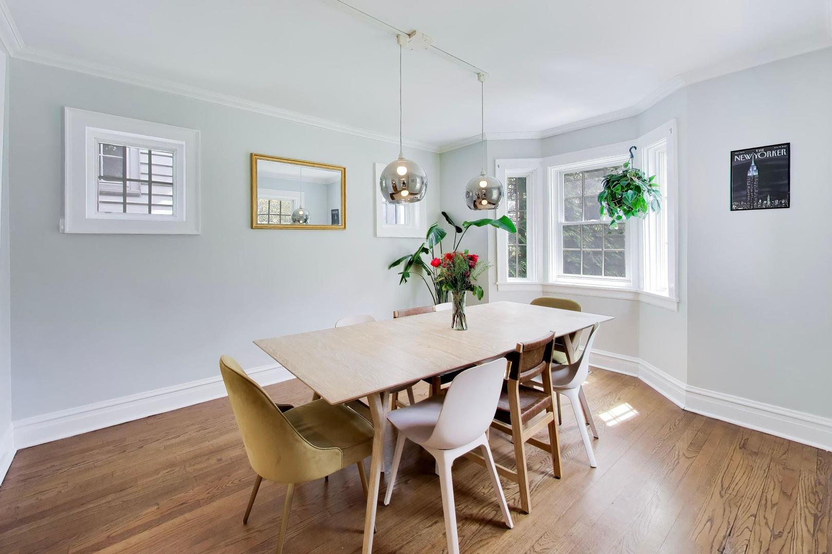 1636 Forest Avenue Wilmette IL 60091