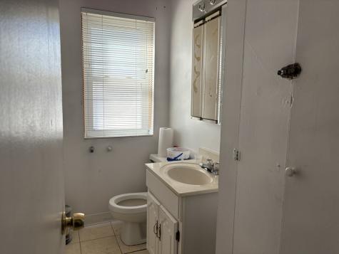 545 East 86th Street Chicago IL 60619