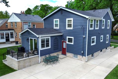407 North Prospect Manor Avenue Mount Prospect IL 60056