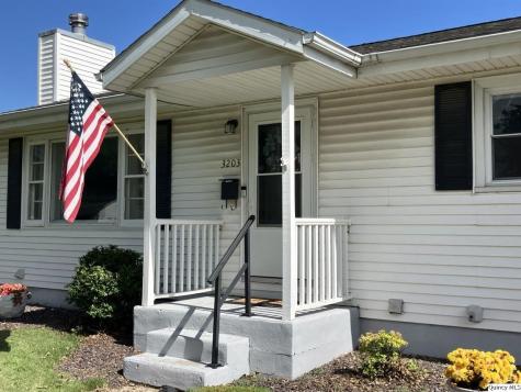 3203 College Avenue Quincy IL 62301