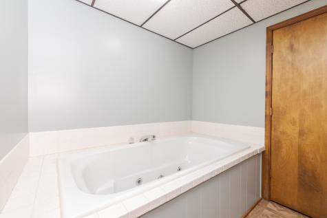 9305 Regal Court Bloomington IL 61705
