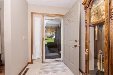 9305 Regal Court Bloomington IL 61705