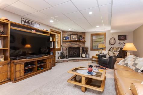 9305 Regal Court Bloomington IL 61705