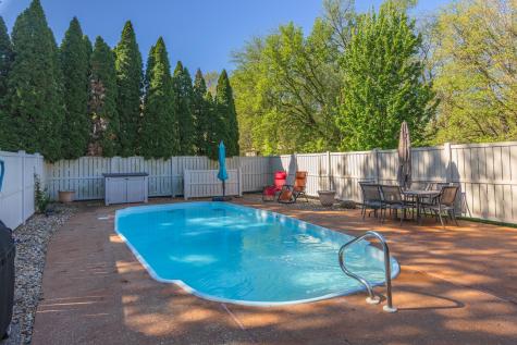 9305 Regal Court Bloomington IL 61705