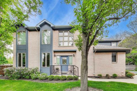 1784 Chestnut Avenue Glenview IL 60025