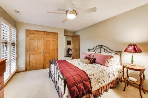 1784 Chestnut Avenue Glenview IL 60025