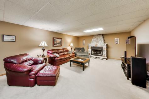 1784 Chestnut Avenue Glenview IL 60025
