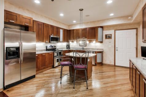 1784 Chestnut Avenue Glenview IL 60025