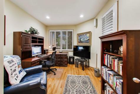 1784 Chestnut Avenue Glenview IL 60025