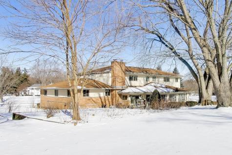 926 Braeburn Road Inverness IL 60067