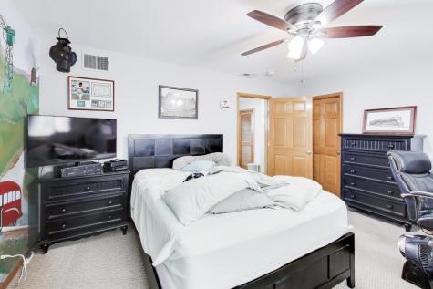 926 Braeburn Road Inverness IL 60067