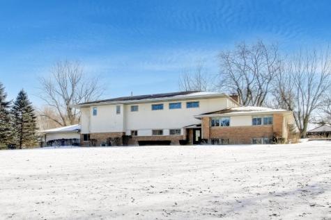 926 Braeburn Road Inverness IL 60067