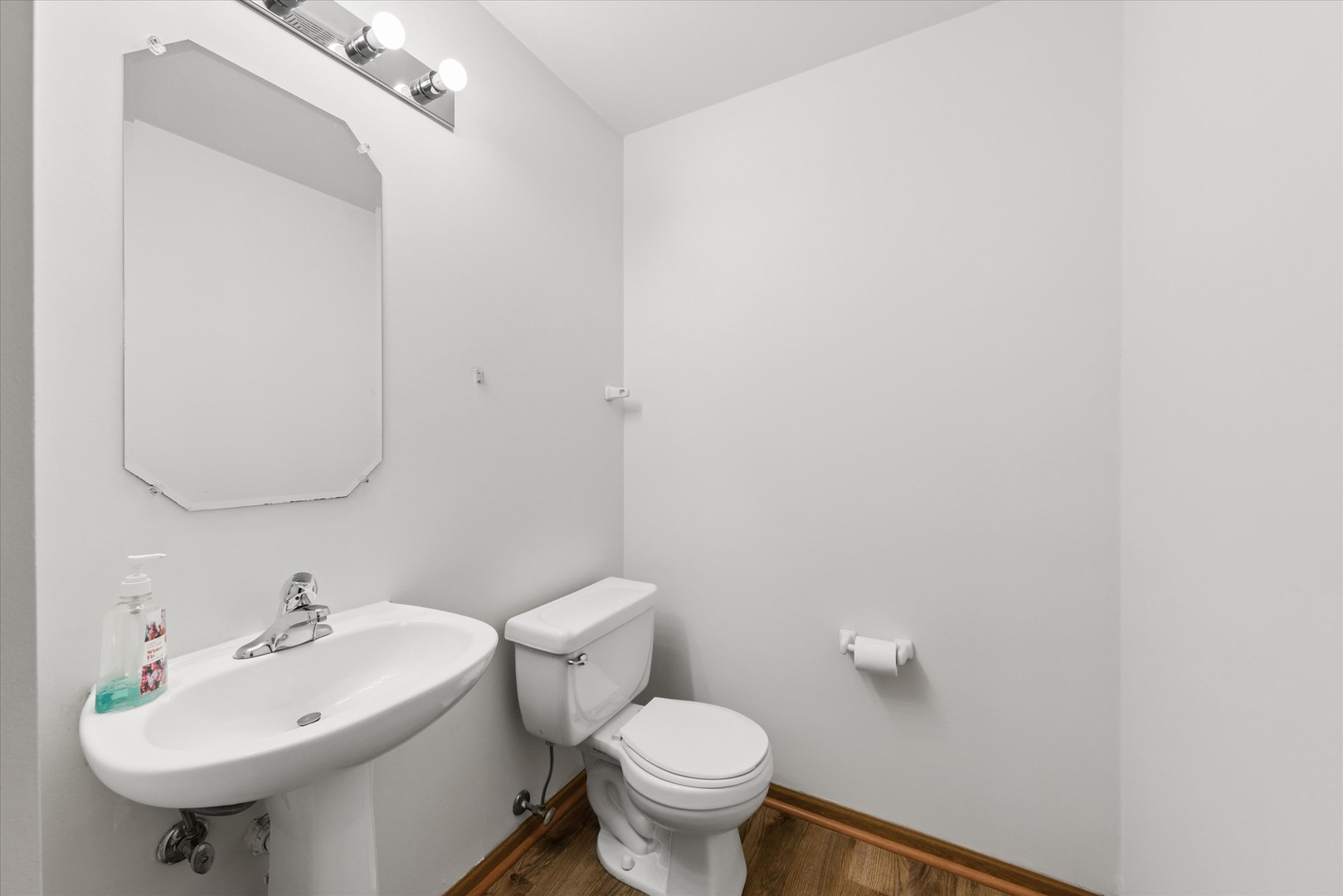 3 Dewalt Court Elmhurst IL 60126
