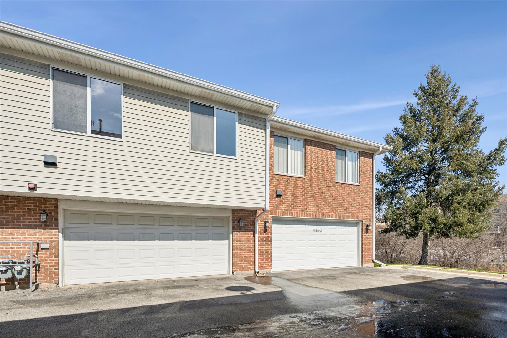 3 Dewalt Court Elmhurst IL 60126