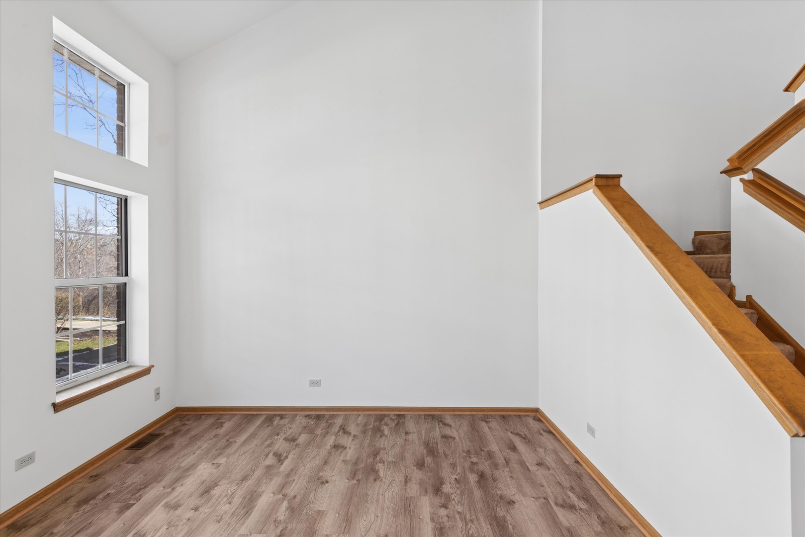 3 Dewalt Court Elmhurst IL 60126