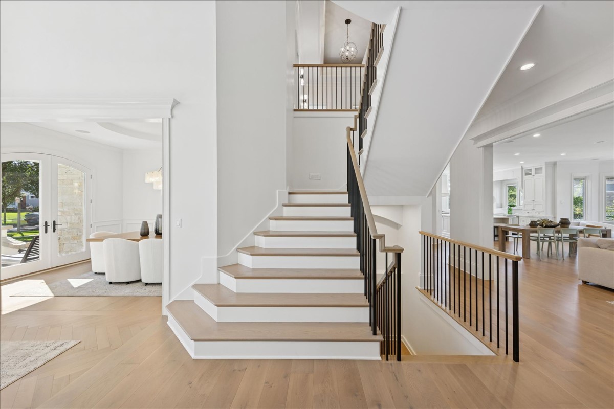 156 Sunnyside Avenue Elmhurst IL 60126