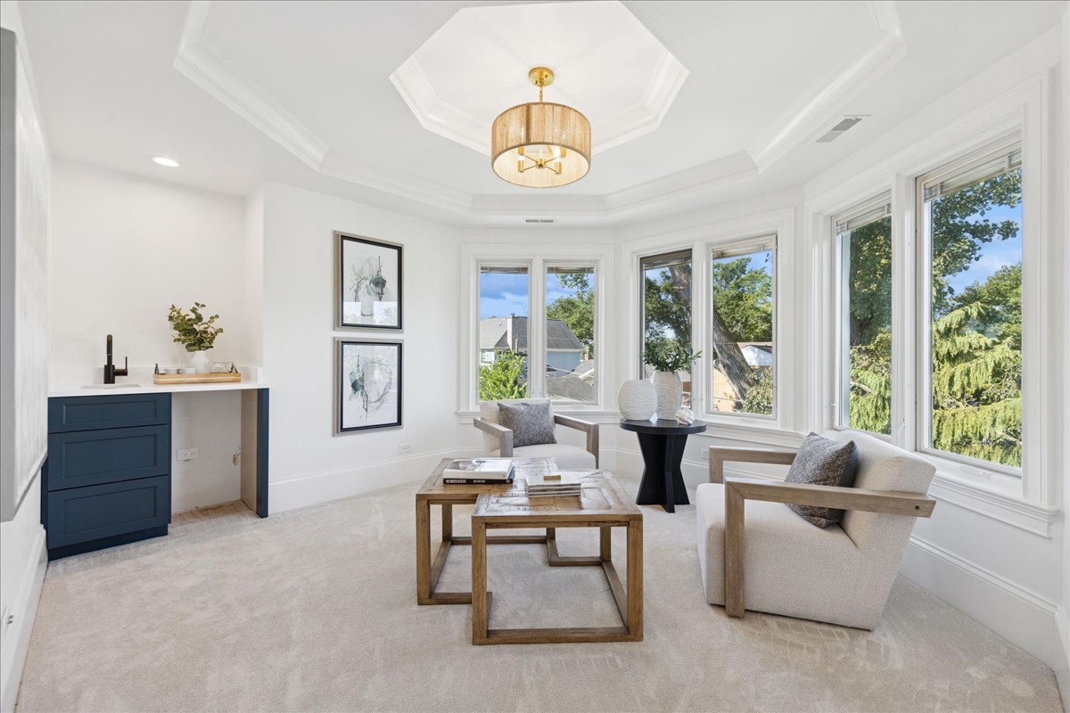 156 Sunnyside Avenue Elmhurst IL 60126