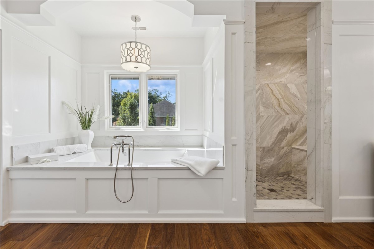 156 Sunnyside Avenue Elmhurst IL 60126