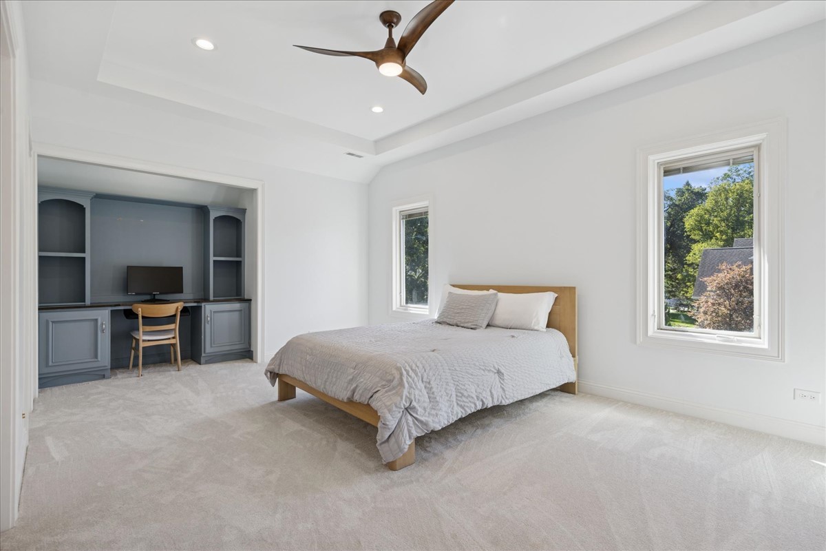 156 Sunnyside Avenue Elmhurst IL 60126