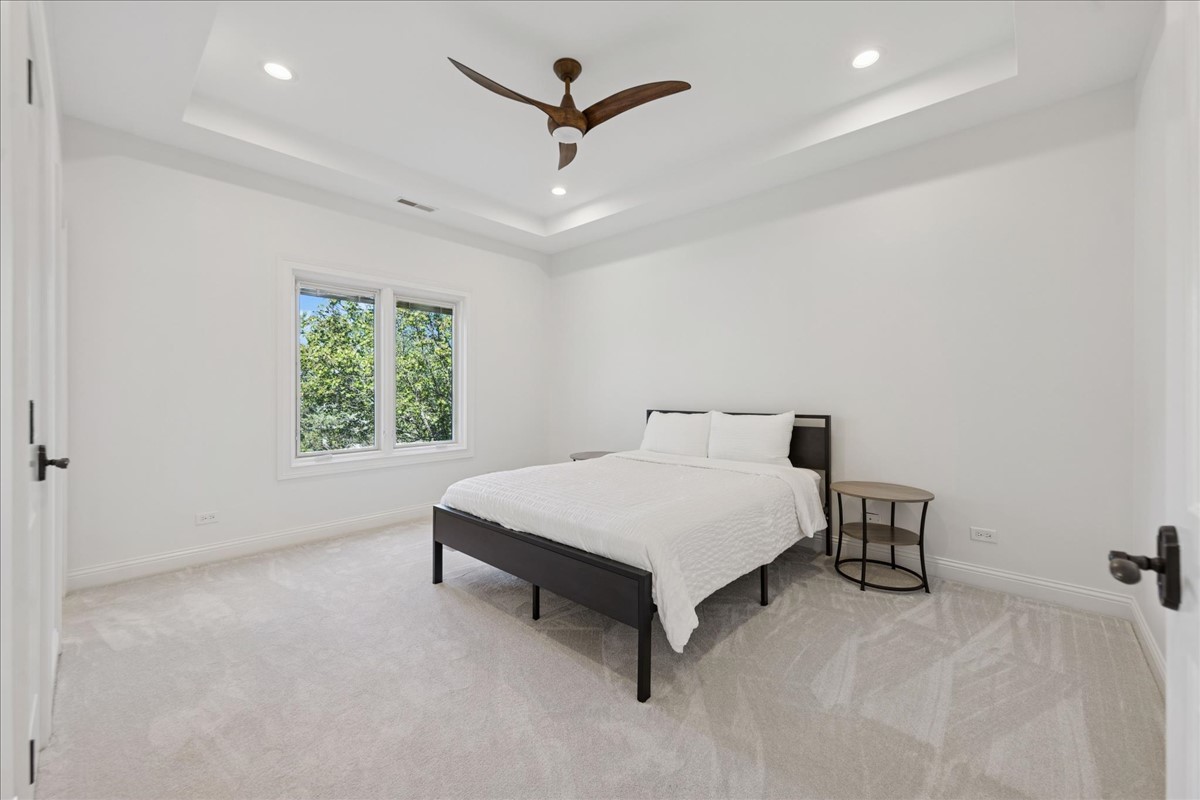 156 Sunnyside Avenue Elmhurst IL 60126