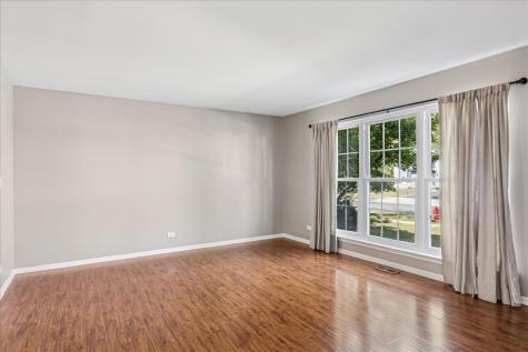 2308 Loop Road Algonquin IL 60102