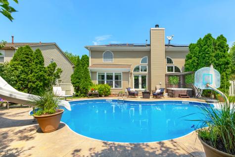 2308 Loop Road Algonquin IL 60102